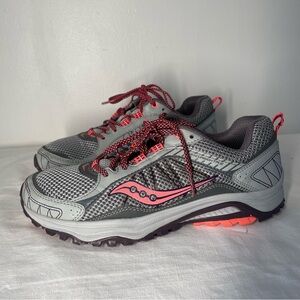 Saucony Women's Athletic Shoes in Gray and Pink
